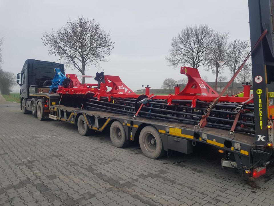  Een volle vracht GRS Machines naar